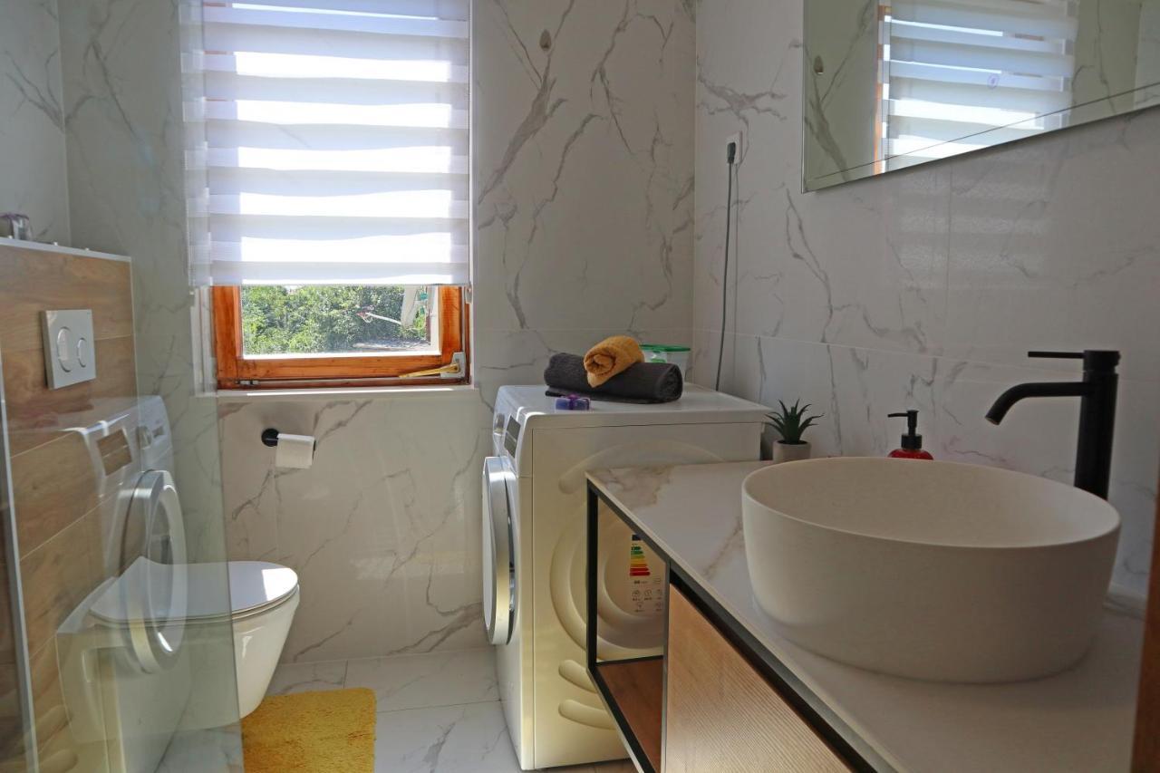 Apartamento Apartman Slavko Tar-Vabriga Exterior foto