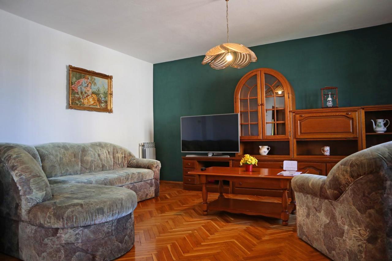 Apartamento Apartman Slavko Tar-Vabriga Exterior foto